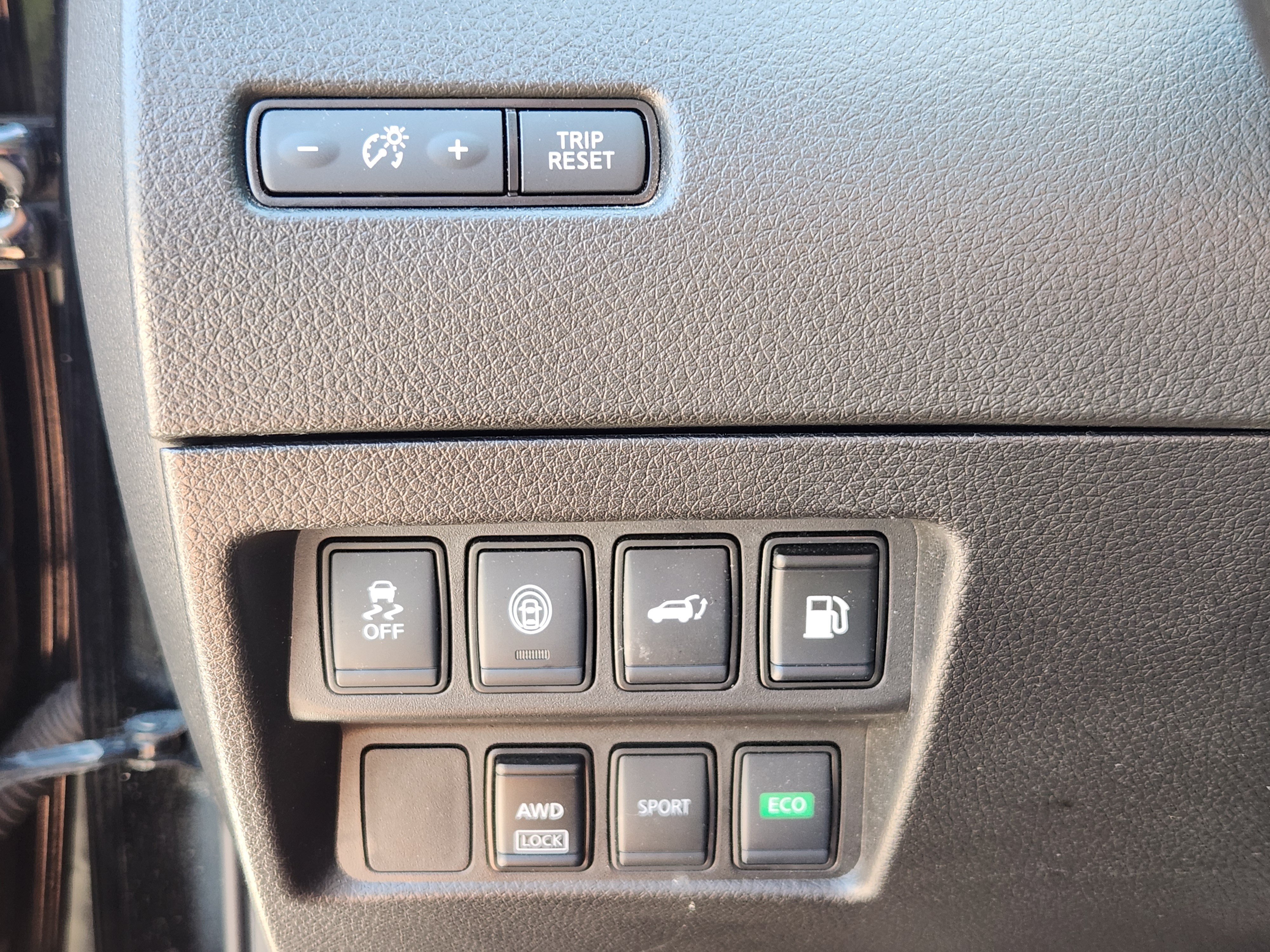 Certified 2020 Nissan Rogue SV AWD/4WD image 24