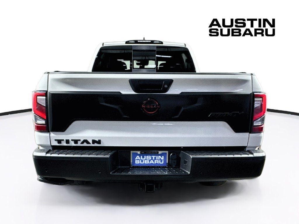 Used 2024 Nissan Titan PRO-4X w/ Pro-4x Convenience Package AWD/4WD image 6