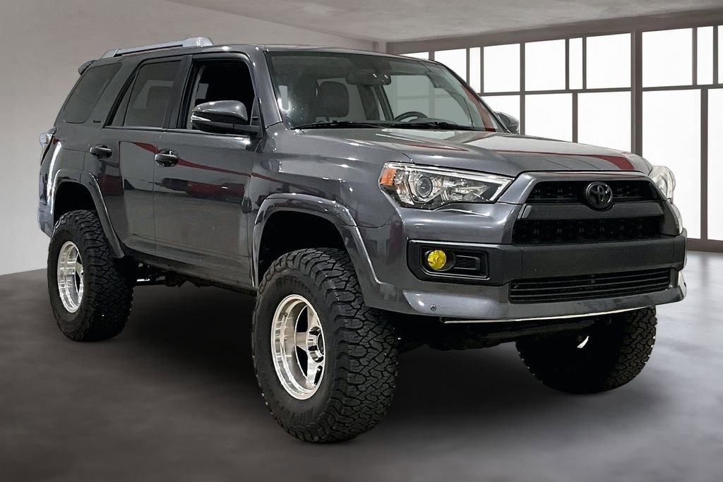 Used 2015 Toyota 4Runner Limited AWD/4WD image 11