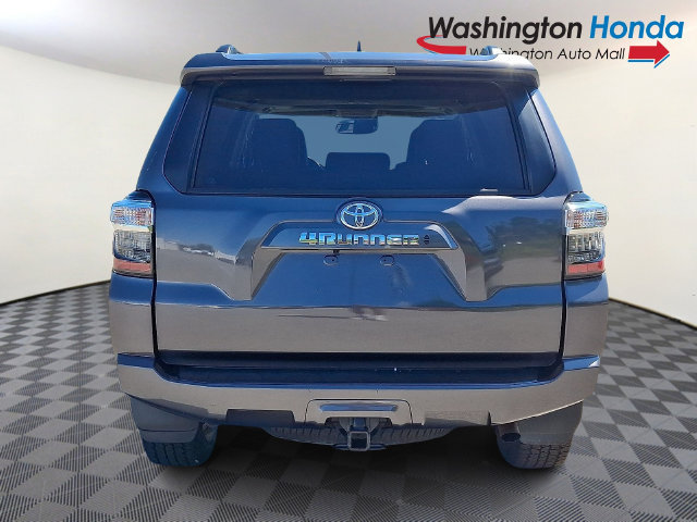 Used 2021 Toyota 4Runner SR5 Premium w/ Moonroof Package AWD/4WD image 5