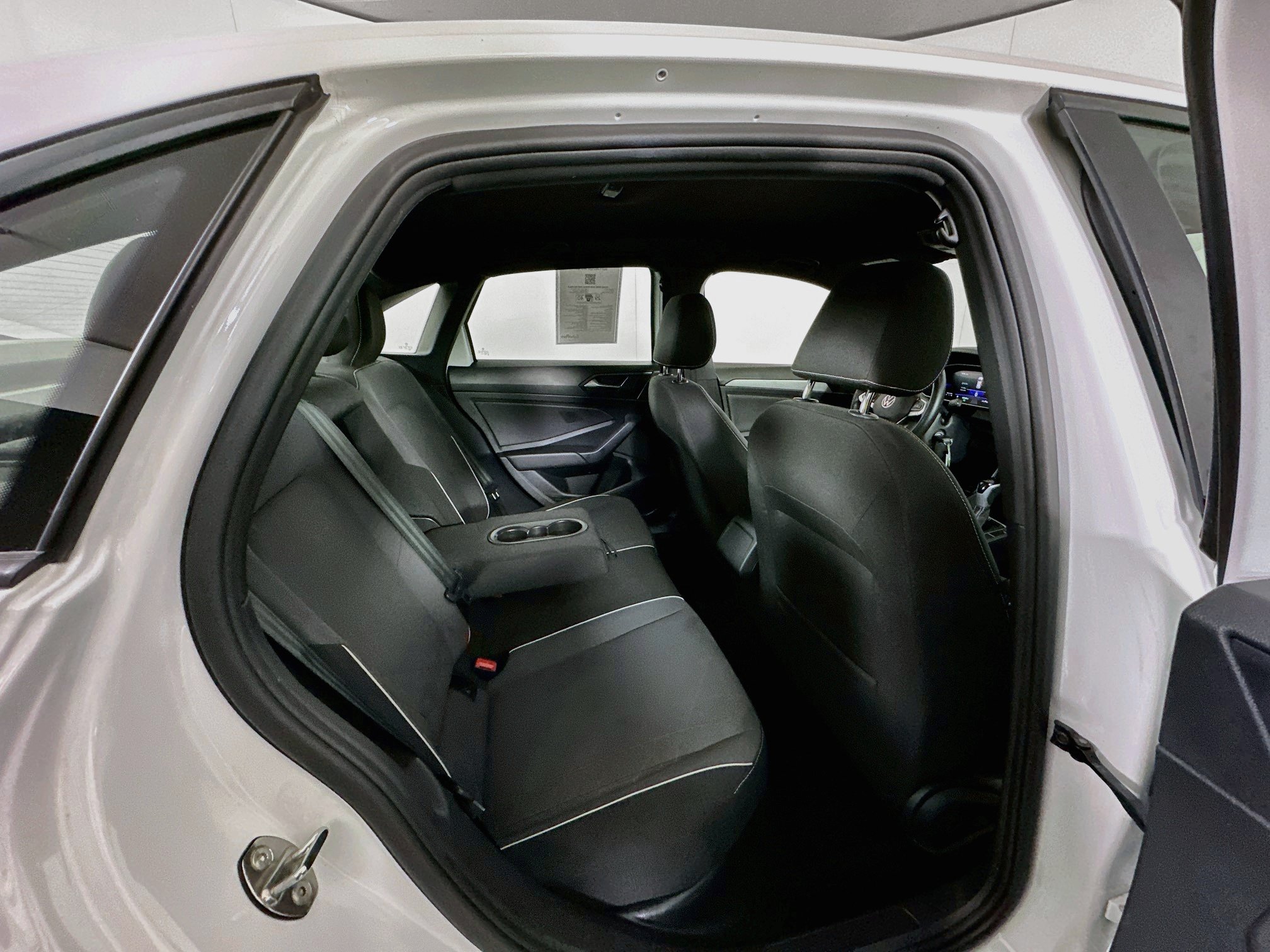 Used 2025 Volkswagen Jetta Sport FWD image 29