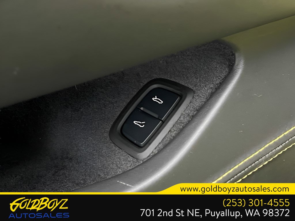 Used 2022 Chevrolet Corvette Stingray Premium Cpe w/ Z51 Performance Package image 36