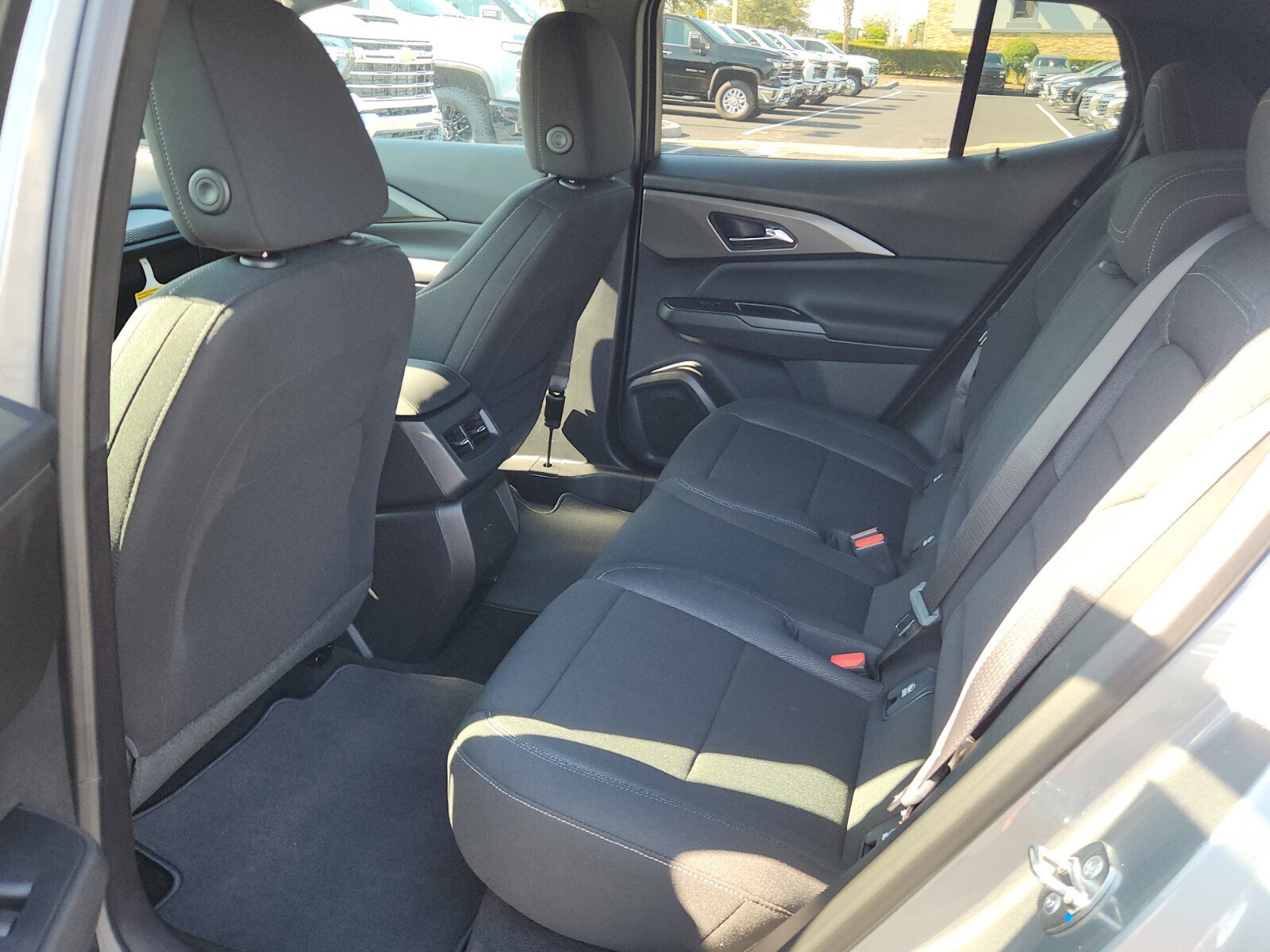 New 2026 Chevrolet Equinox EV LT image 7