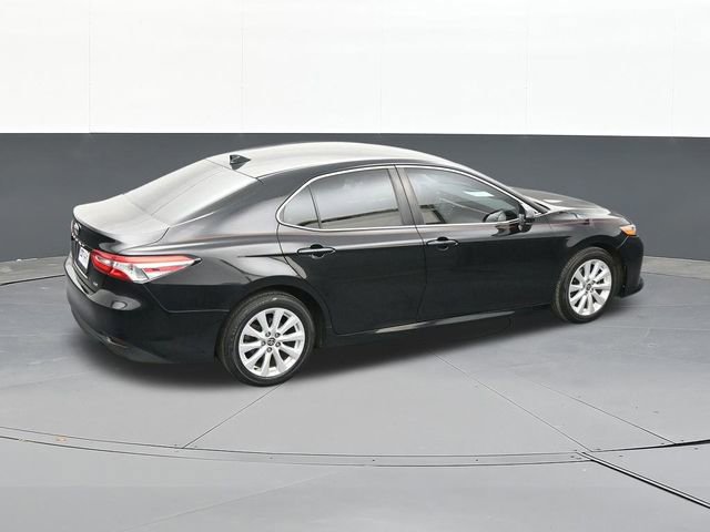 Used 2020 Toyota Camry LE image 59