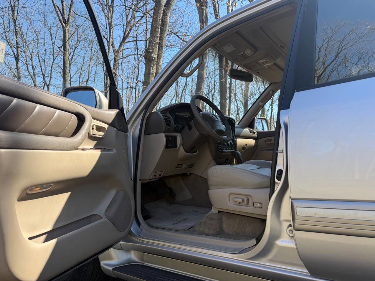 Used 2001 Toyota Land Cruiser image 47