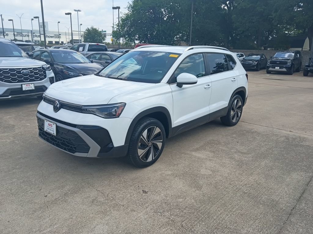 Used 2025 Volkswagen Taos SE AWD/4WD video 1