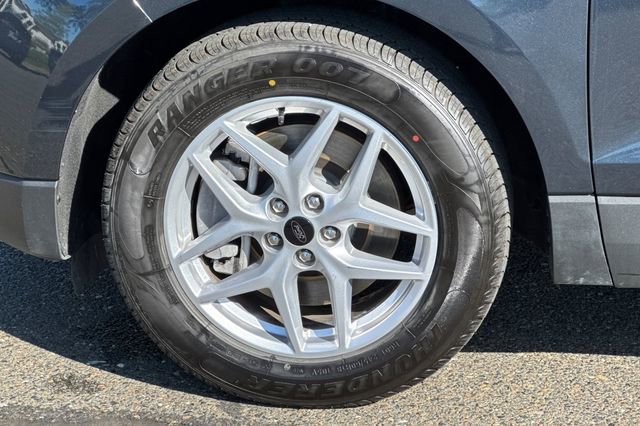 Used 2024 Ford Edge SEL image 45