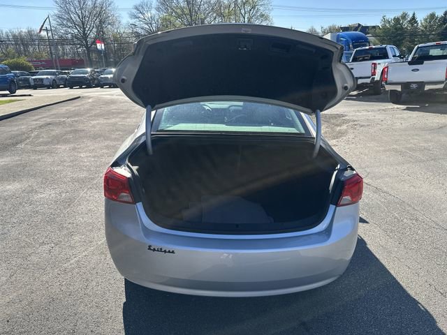 Used 2018 Chevrolet Impala LT w/ LT Leather Package image 19