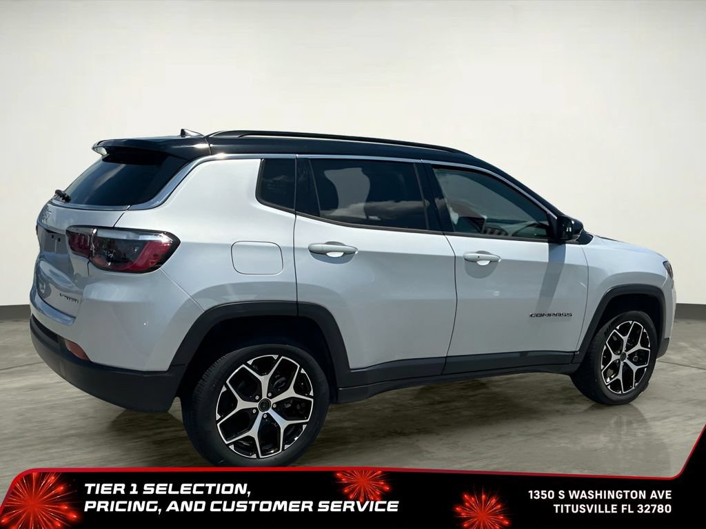 Used 2025 Jeep Compass Limited AWD/4WD image 11