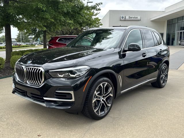Certified 2023 BMW X5 xDrive40i AWD/4WD image 1