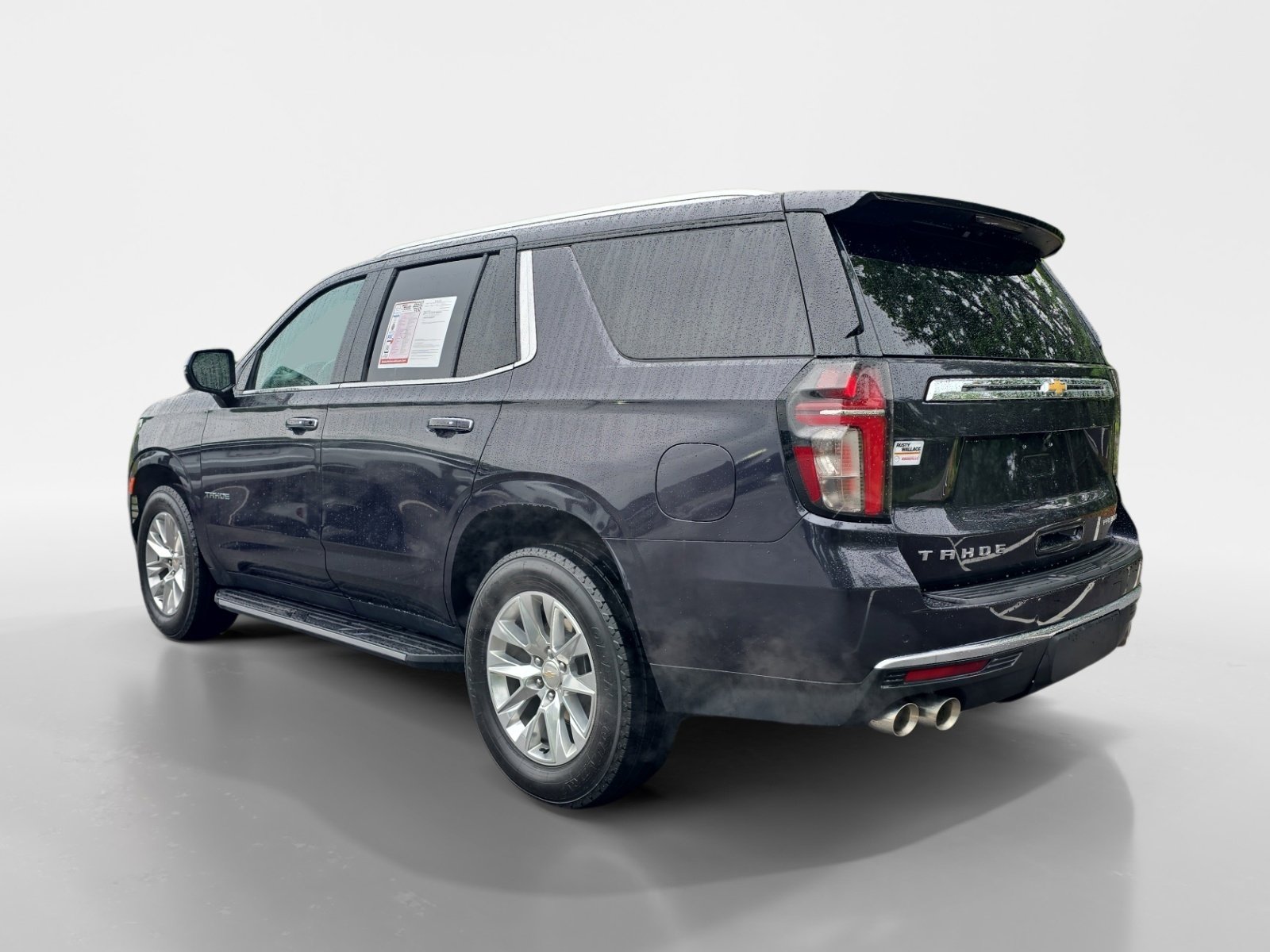 Used 2024 Chevrolet Tahoe Premier AWD/4WD image 3