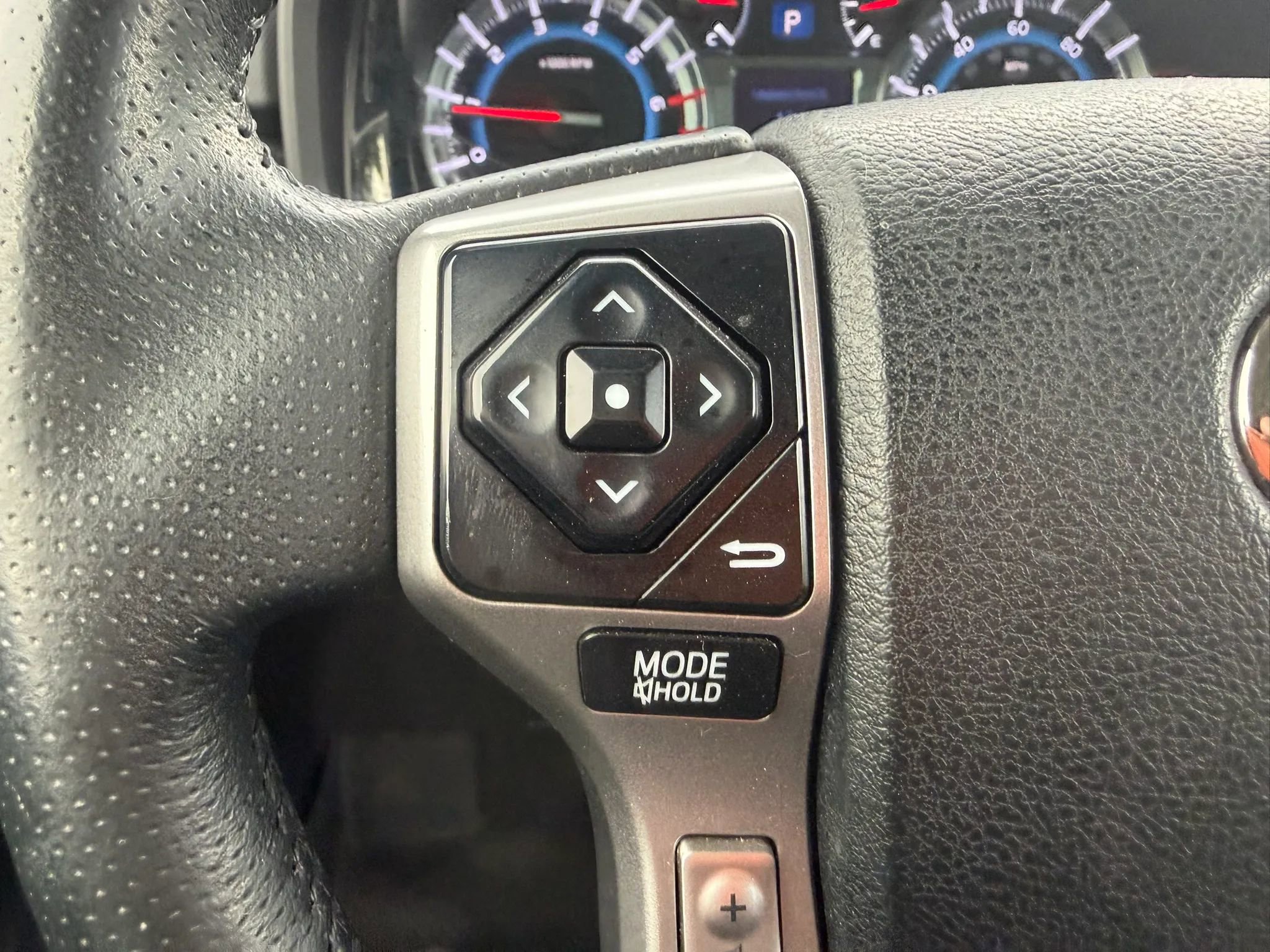 Used 2016 Toyota 4Runner SR5 AWD/4WD image 20