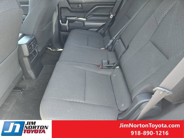 Used 2025 Toyota 4Runner SR5 AWD/4WD image 29