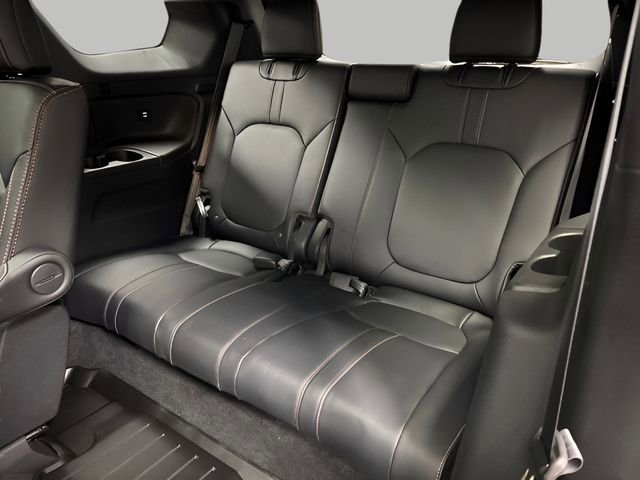 Used 2025 Honda Pilot TrailSport image 47