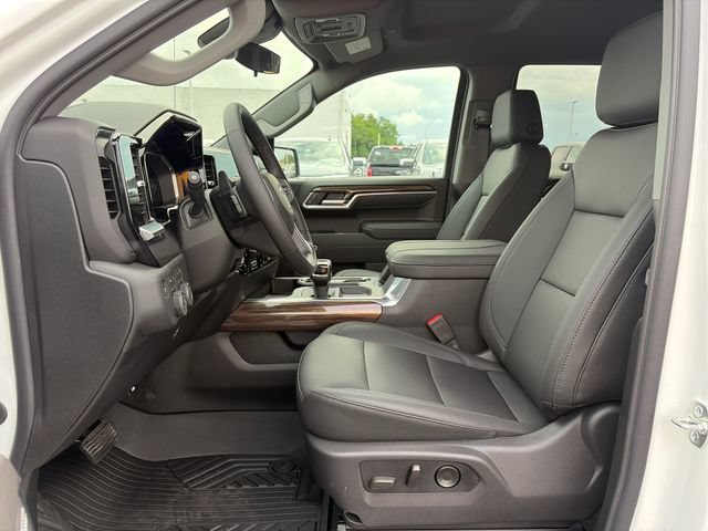 New 2026 Chevrolet Silverado 1500 RST w/ RST All Star Premium Package AWD/4WD image 14