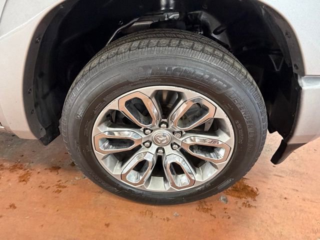 Used 2022 RAM 1500 Laramie w/ Sport Appearance Package AWD/4WD image 8