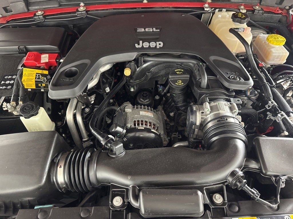 Used 2021 Jeep Wrangler Rubicon image 12