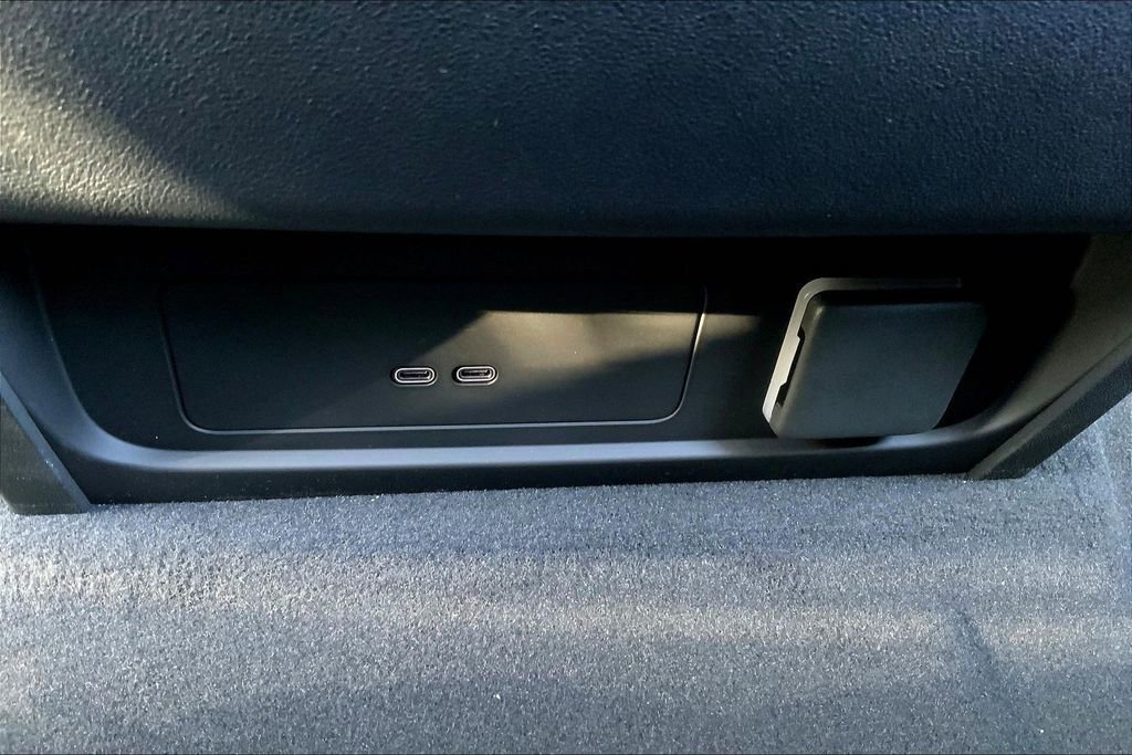 New 2026 Cadillac Escalade IQL Luxury image 22