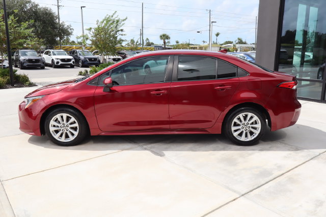 Used 2024 Toyota Corolla LE w/ LE Convenience Package FWD image 7