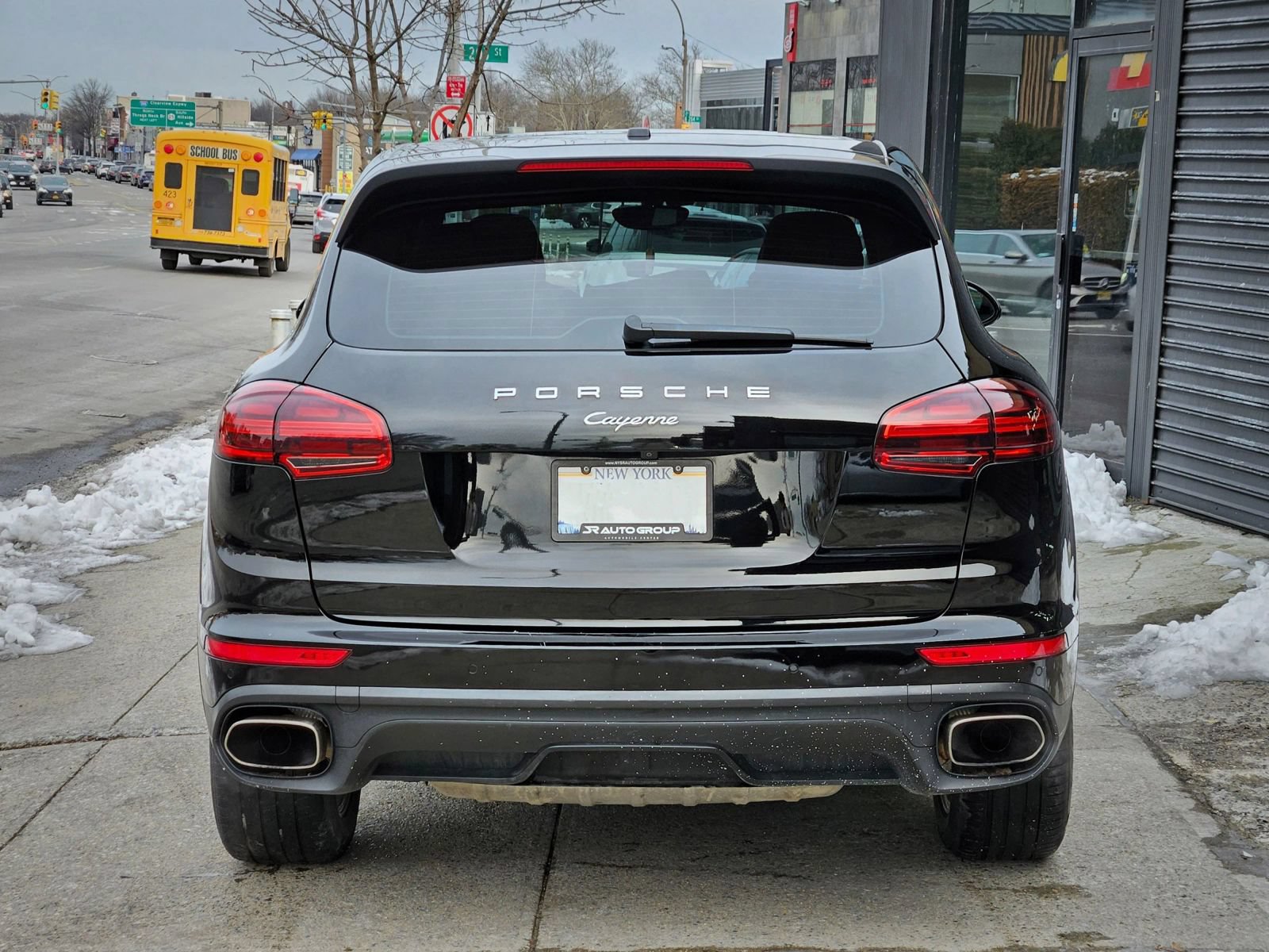 Used 2016 Porsche Cayenne AWD/4WD image 5