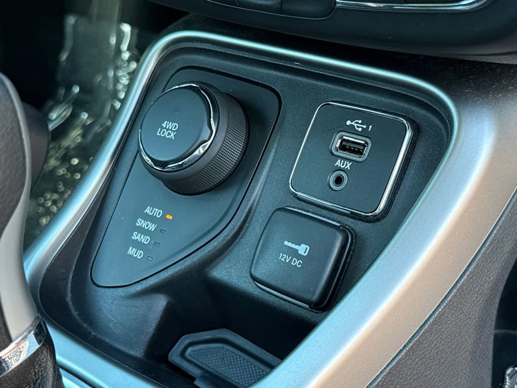 Used 2020 Jeep Compass Sport image 19