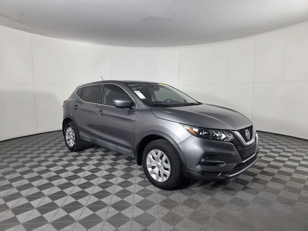 Used 2020 Nissan Rogue Sport S FWD image 2
