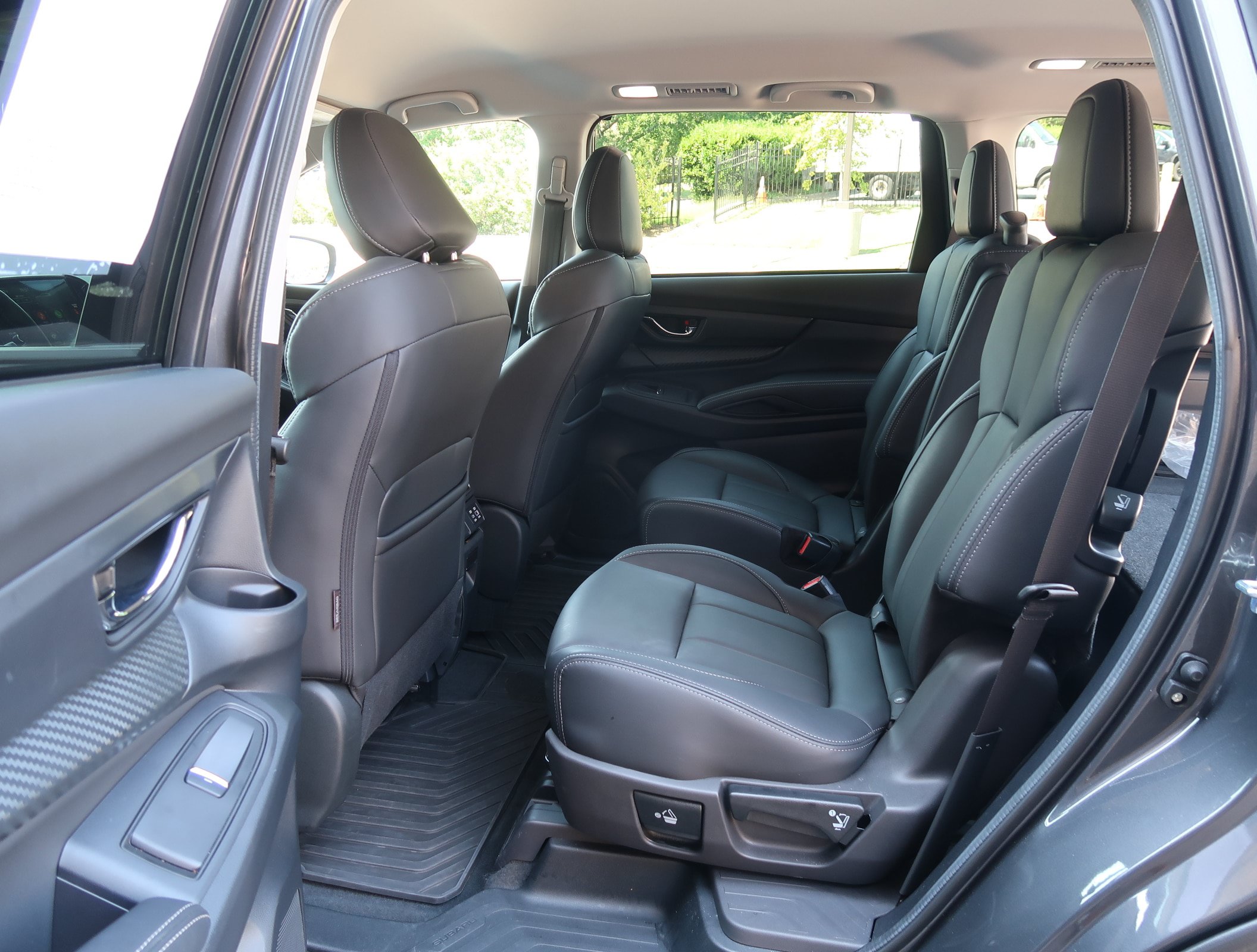 Certified 2026 Subaru Ascent Premium w/ Popular Package #2 AWD/4WD image 31