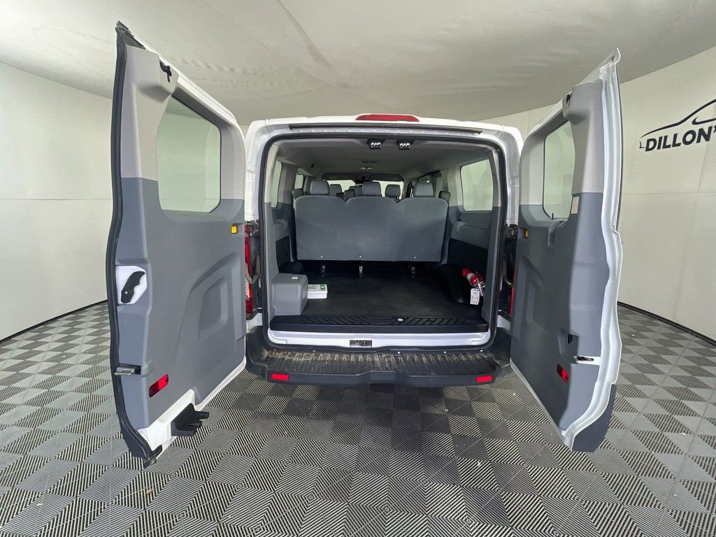 Used 2017 Ford Transit 150 XL RWD image 6