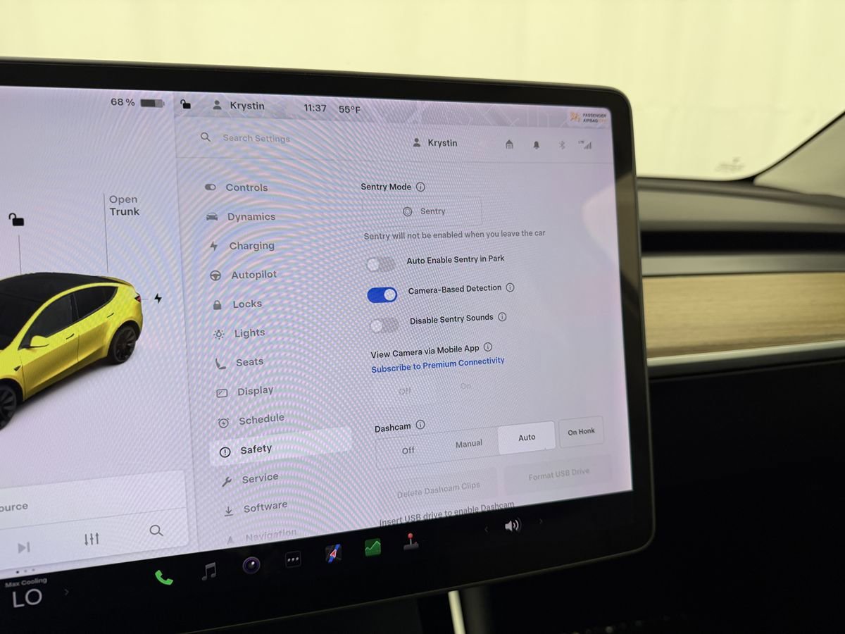 Used 2020 Tesla Model Y Long Range image 16