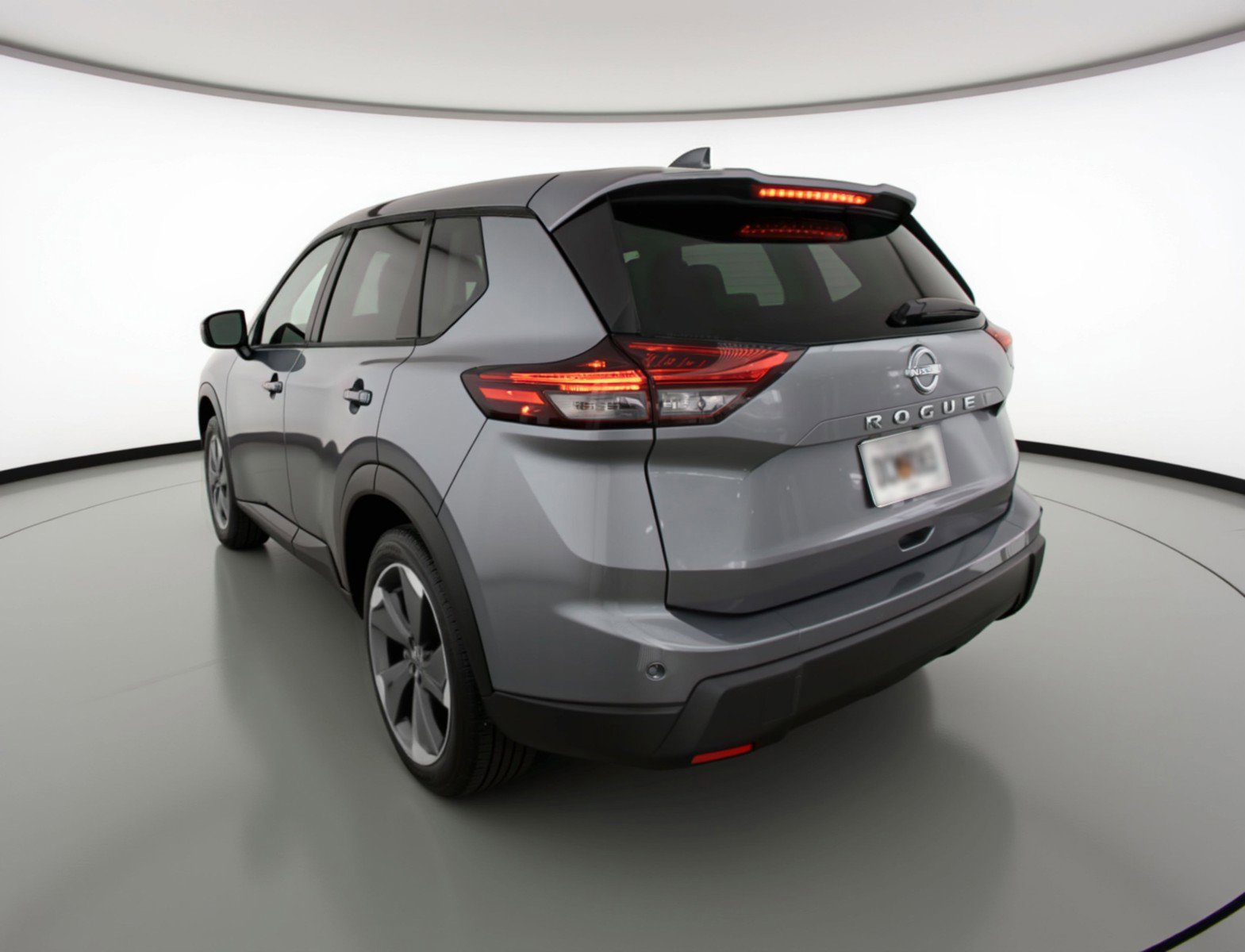 Used 2025 Nissan Rogue SV FWD image 6