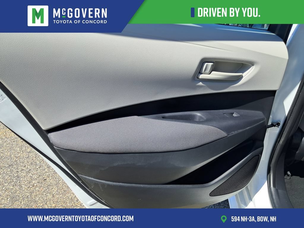 Used 2024 Toyota Corolla LE w/ LE Convenience Package FWD image 18