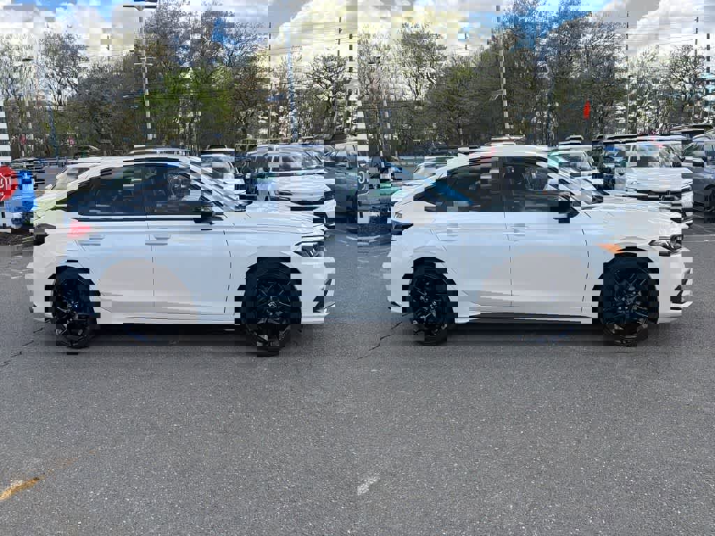 Used 2023 Honda Civic Sport image 12