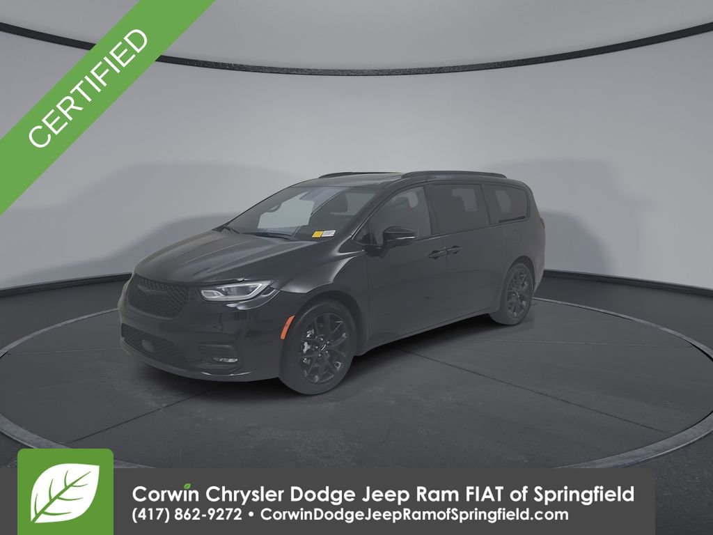 Certified 2025 Chrysler Pacifica Limited image 8
