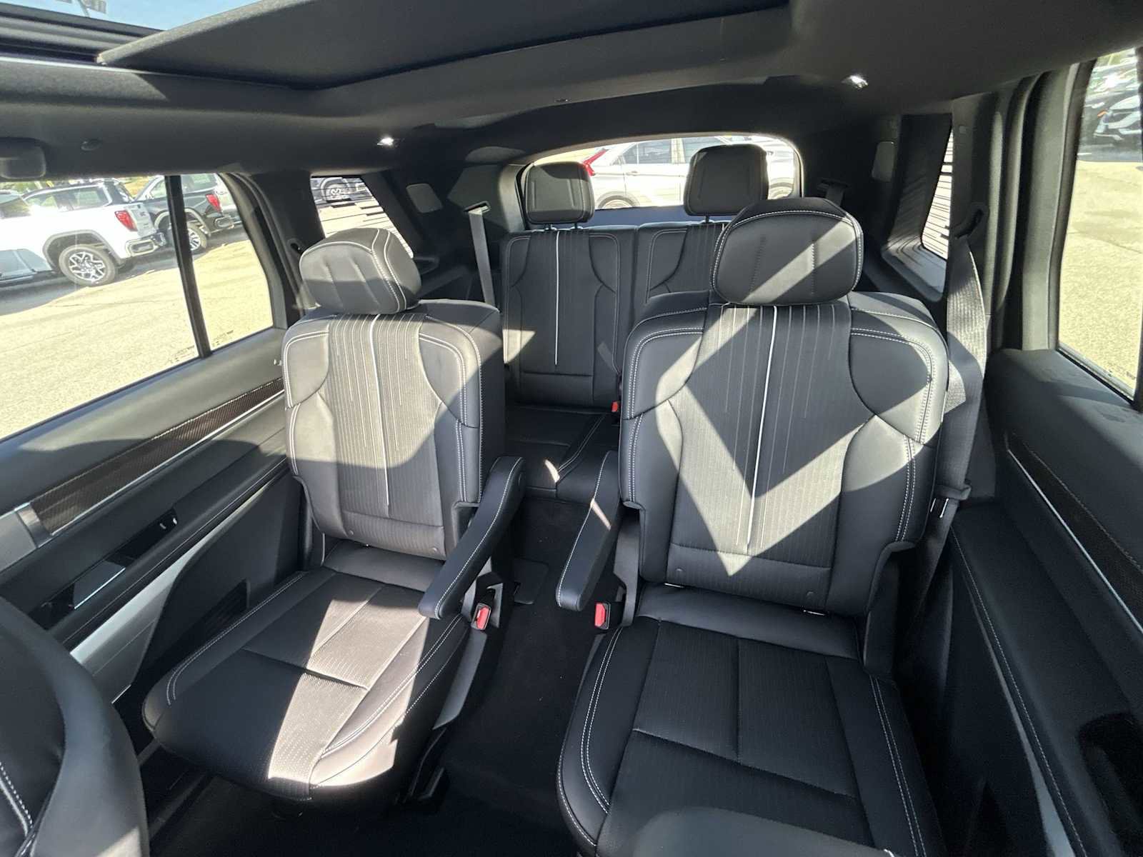 New 2026 Cadillac Vistiq Luxury image 24