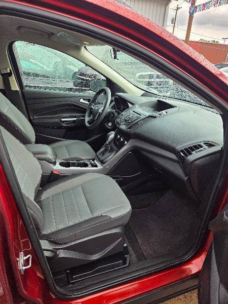 Used 2015 Ford Escape SE FWD image 10