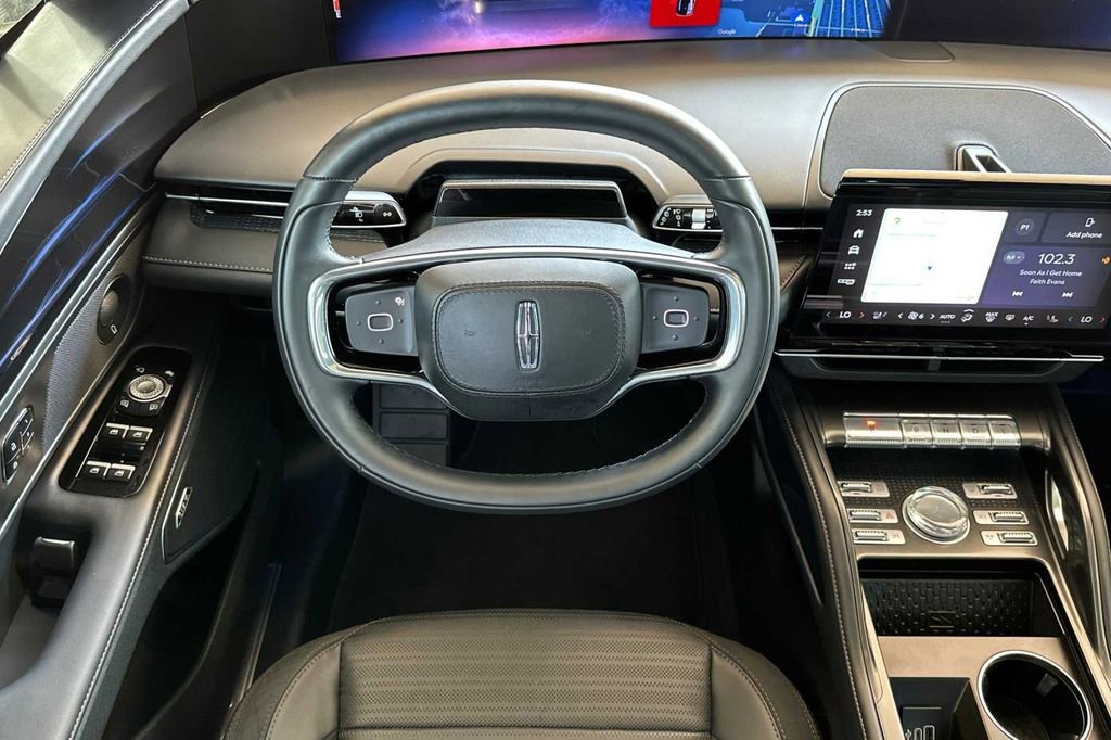 Used 2024 Lincoln Nautilus Reserve w/ Equipment Group 202A image 15