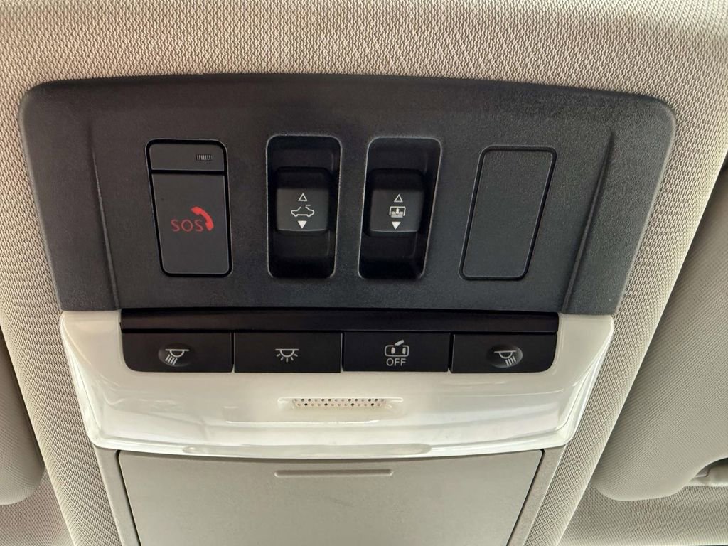 Used 2021 Nissan Rogue SL FWD image 26