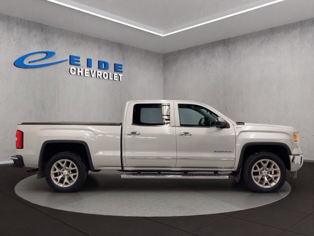 Used 2015 GMC Sierra 1500 SLT w/ SLT Crew Cab Value Package AWD/4WD image 15