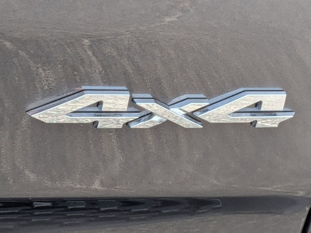 New 2026 RAM 1500 4x4 Crew Cab image 15