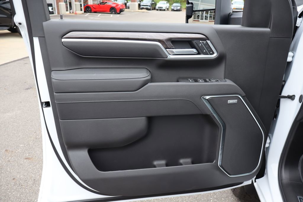 New 2025 Chevrolet Silverado 3500 LTZ w/ LTZ Premium Package image 12