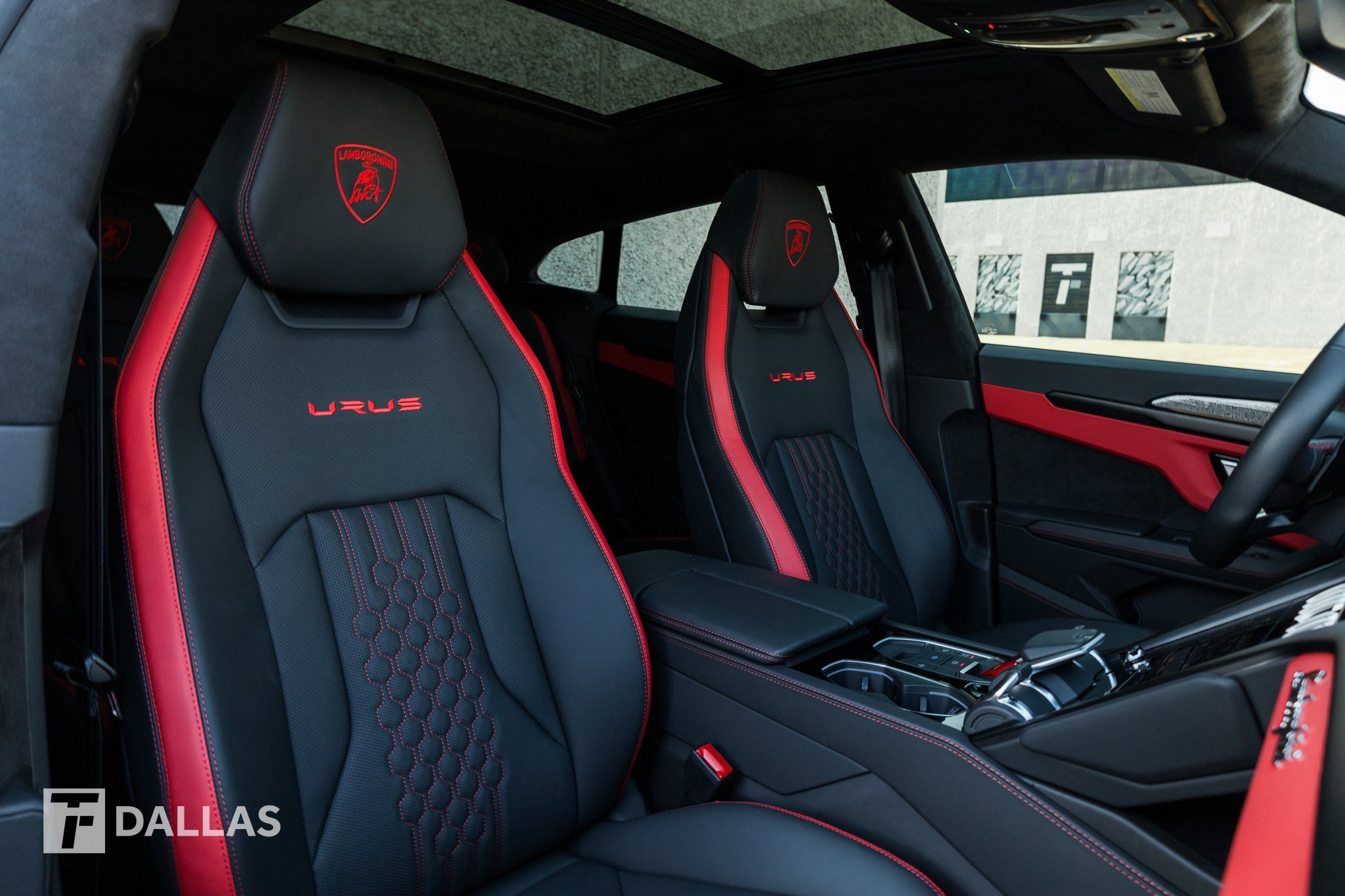 Used 2023 Lamborghini Urus S AWD/4WD image 44