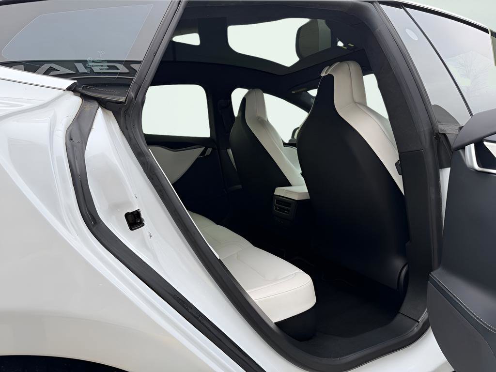 Used 2019 Tesla Model S Performance image 28