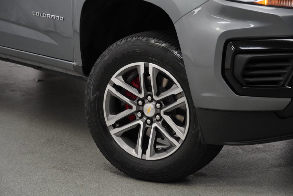Used 2022 Chevrolet Colorado W/T w/ Custom Special Edition AWD/4WD image 8