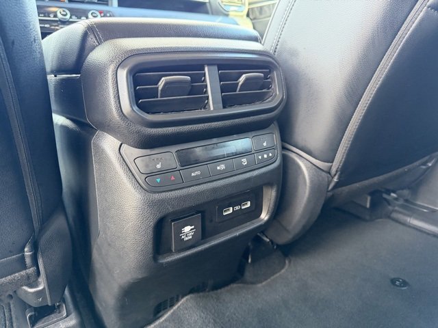 Used 2023 Honda Pilot Elite image 16