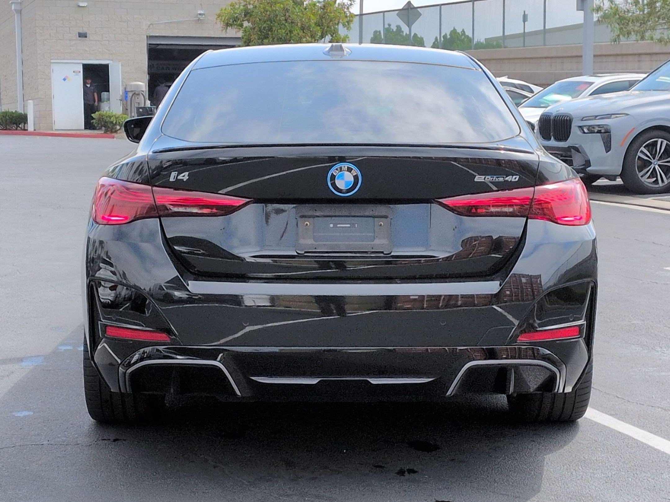 Certified 2025 BMW i4 eDrive40 w/ M Sport Package RWD image 9
