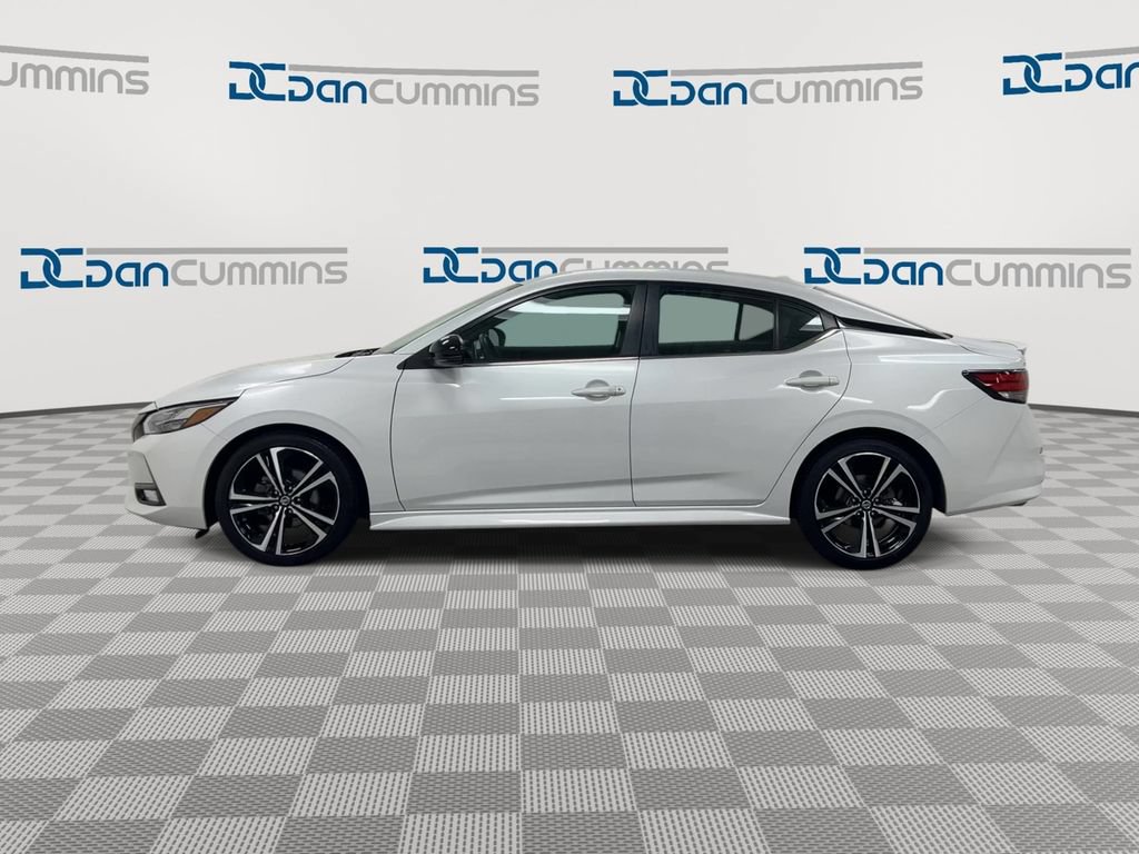 Used 2022 Nissan Sentra SR w/ Electronics Package FWD image 5