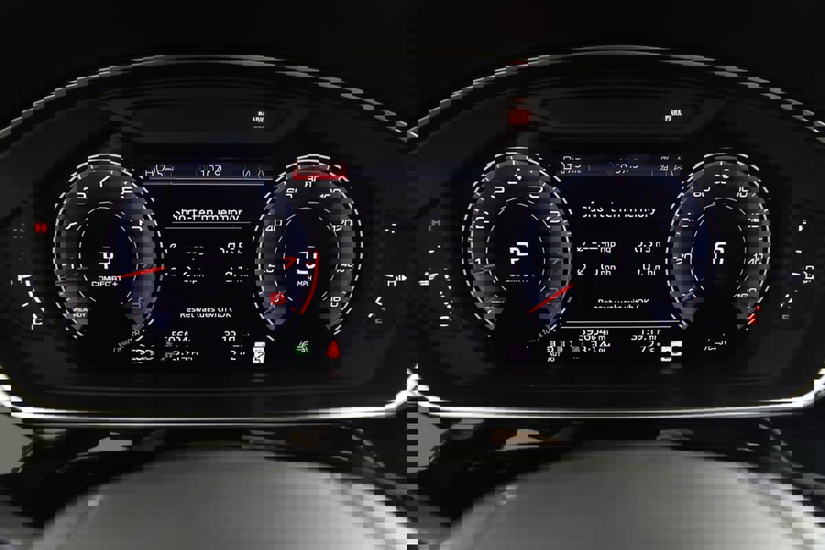 Used 2020 Audi A8 L 4.0T w/ Sport Plus Package image 22