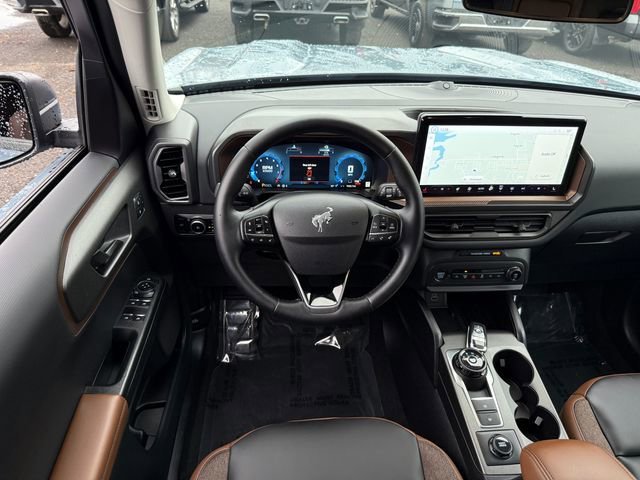Used 2025 Ford Bronco Sport Outer Banks w/ Outer Banks Tech Package+ AWD/4WD image 6