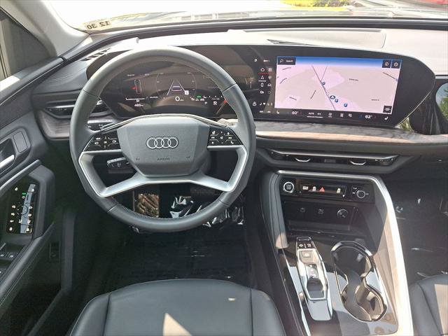 Certified 2025 Audi Q5 Premium w/ Convenience Package AWD/4WD image 12