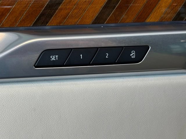 Used 2025 Cadillac Escalade Sport Platinum AWD/4WD image 21